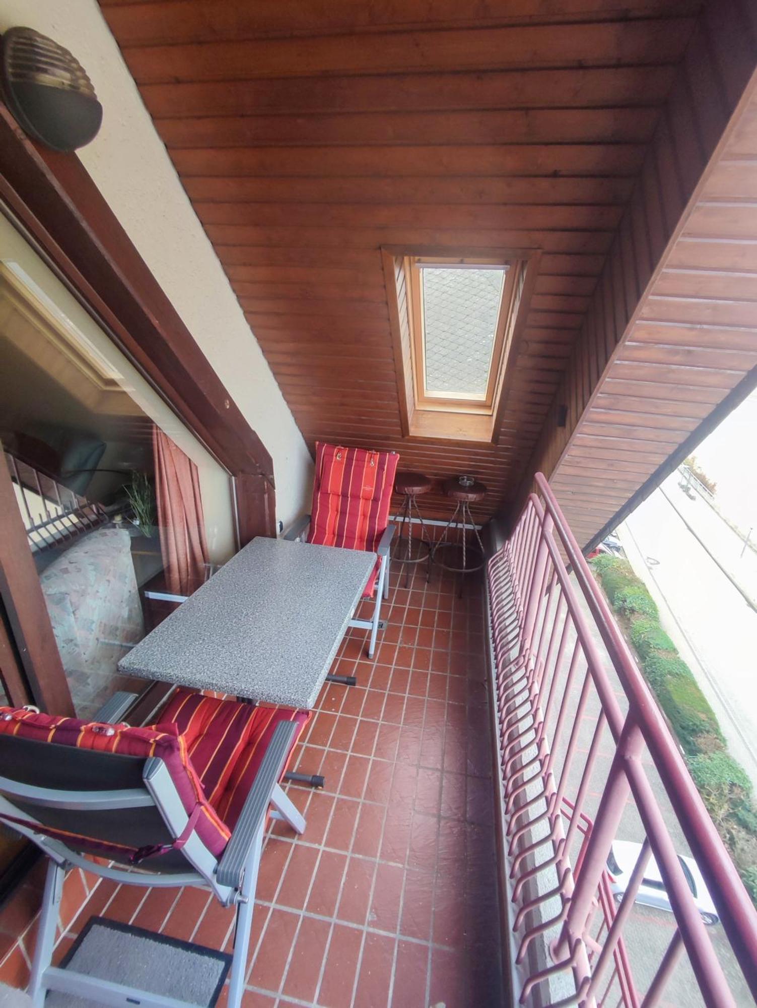 Panorama Oase Ferienwohnung Mit Blick Auf Mosel Und Reichsburg Cochem Buitenkant foto